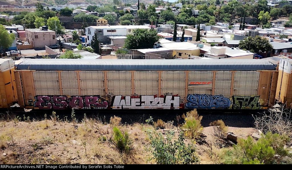 BNSF 26784 TTGX 704873